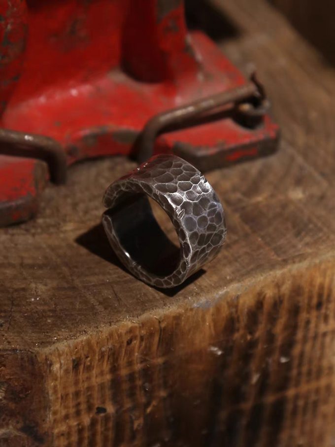 Retro Small Hammer Grain Silver Ring